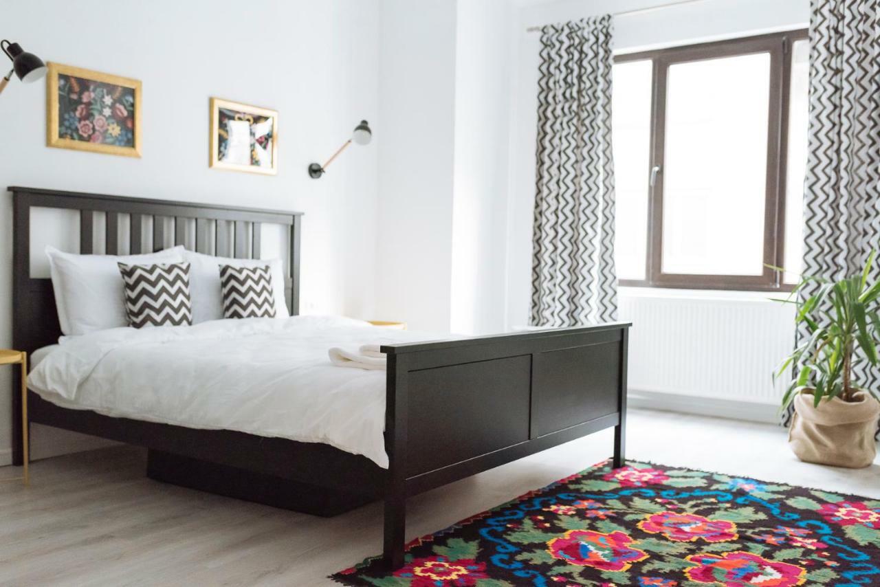 City Center - Quinet Large Apartment บูคาเรสต์ ภายนอก รูปภาพ