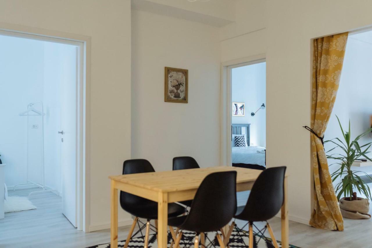 City Center - Quinet Large Apartment บูคาเรสต์ ภายนอก รูปภาพ
