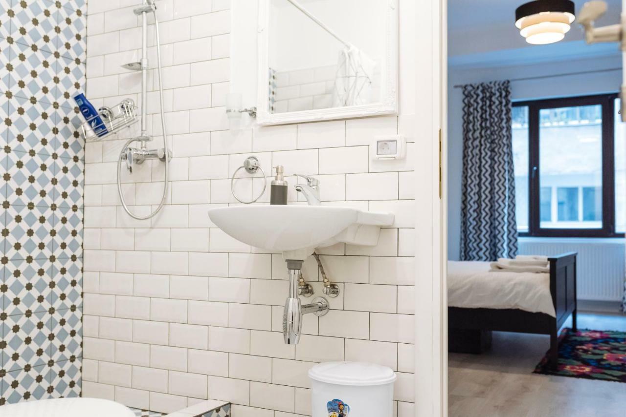 City Center - Quinet Large Apartment บูคาเรสต์ ภายนอก รูปภาพ