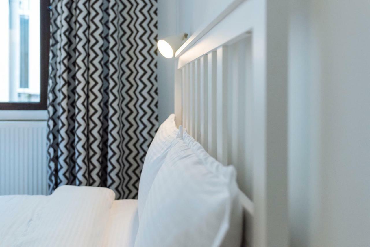 City Center - Quinet Large Apartment บูคาเรสต์ ภายนอก รูปภาพ