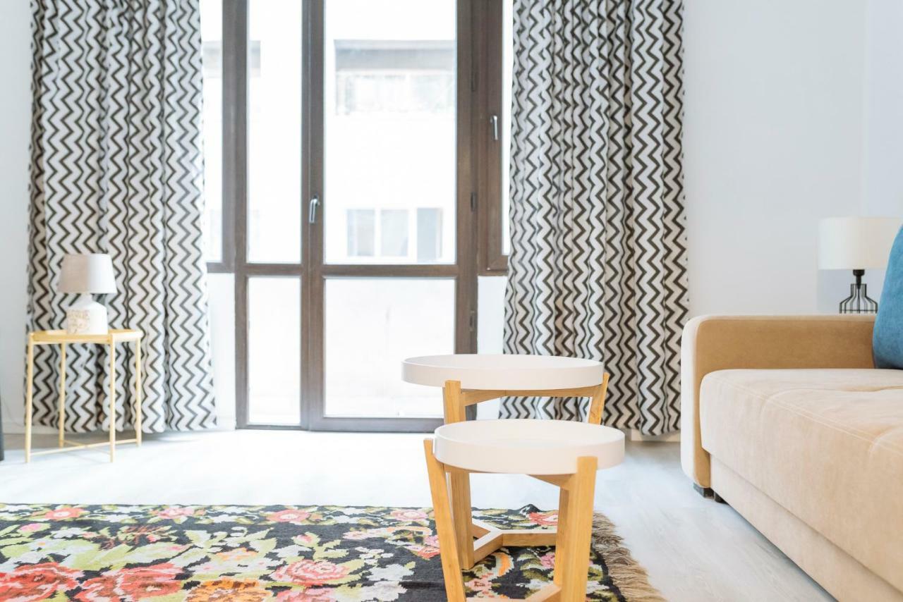 City Center - Quinet Large Apartment บูคาเรสต์ ภายนอก รูปภาพ