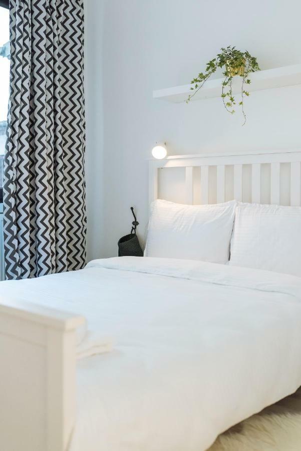 City Center - Quinet Large Apartment บูคาเรสต์ ภายนอก รูปภาพ