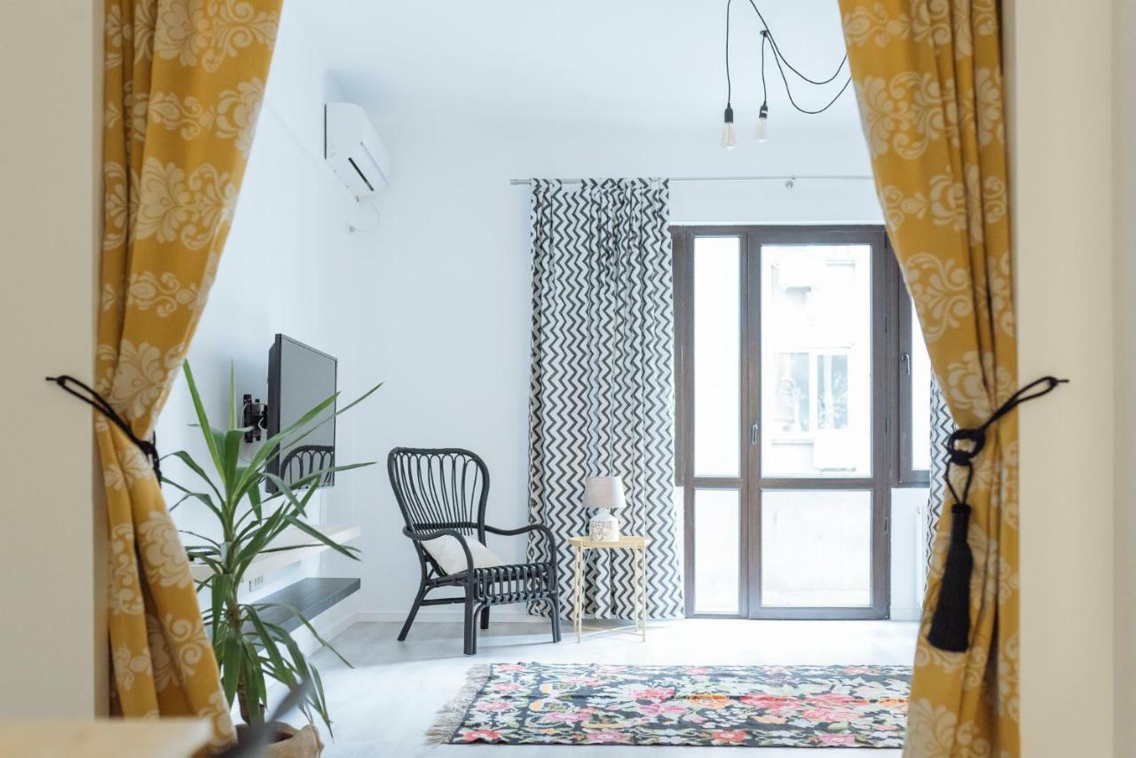 City Center - Quinet Large Apartment บูคาเรสต์ ภายนอก รูปภาพ