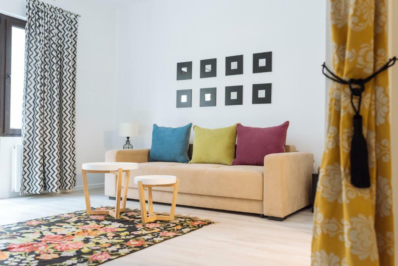 City Center - Quinet Large Apartment บูคาเรสต์ ภายนอก รูปภาพ