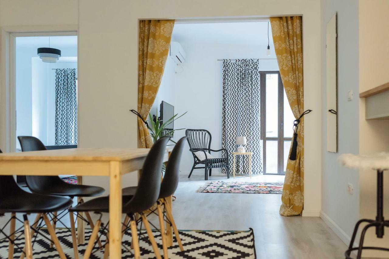 City Center - Quinet Large Apartment บูคาเรสต์ ภายนอก รูปภาพ