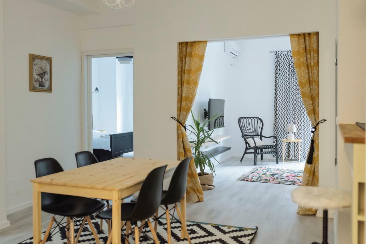 City Center - Quinet Large Apartment บูคาเรสต์ ภายนอก รูปภาพ