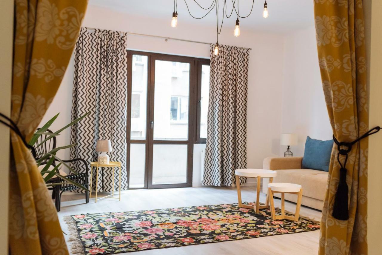 City Center - Quinet Large Apartment บูคาเรสต์ ภายนอก รูปภาพ